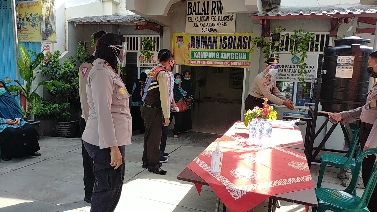 Kedatangan Team Kampung Tangguh Polrestabes Surabaya di Sambut hangat Kapolsek Mulyorejo