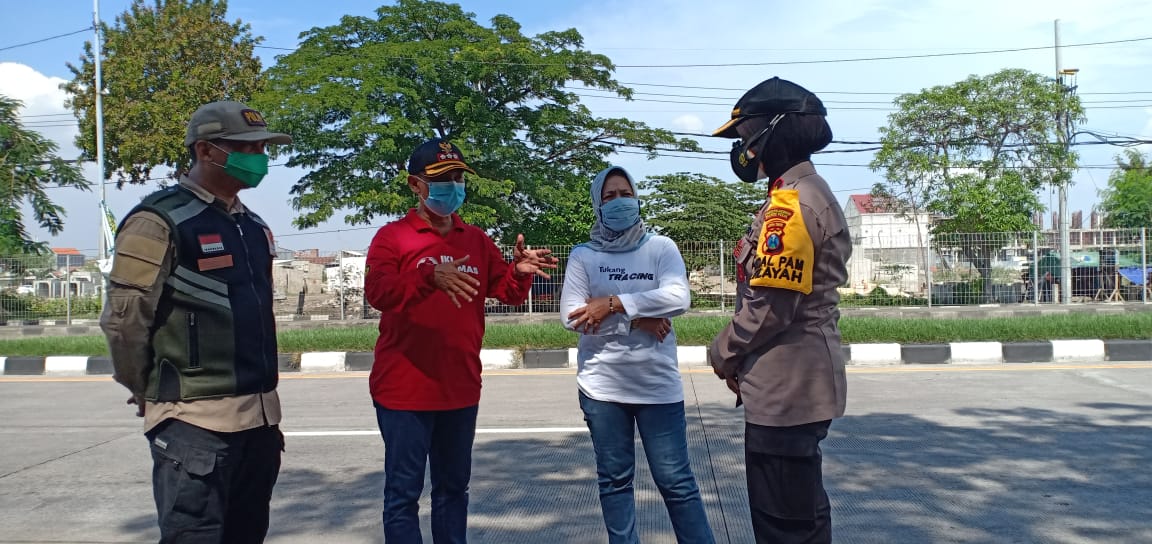 Operasi Yustisi Gabungan dan Swab Hunter Polsek Kenjeran Pertahakan Surabaya Zona Hijau