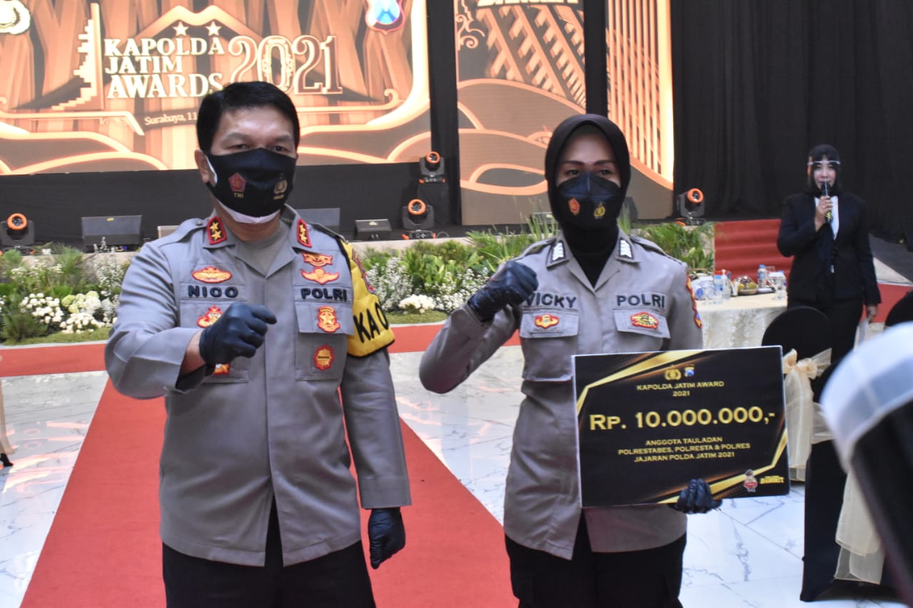 Anggota Polres Bangkalan Ukir Prestasi di Ajang Kapolda Jatim Award 2021, Dan Kampung Tangguh Jadi Juara