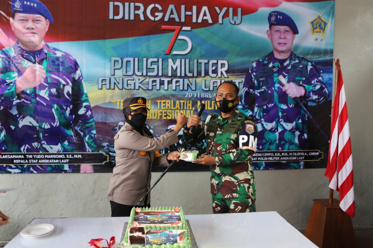 Kapolres Pelabuhan Tanjung Perak Beri Kejutan di HUT Pomal AL Ke-75