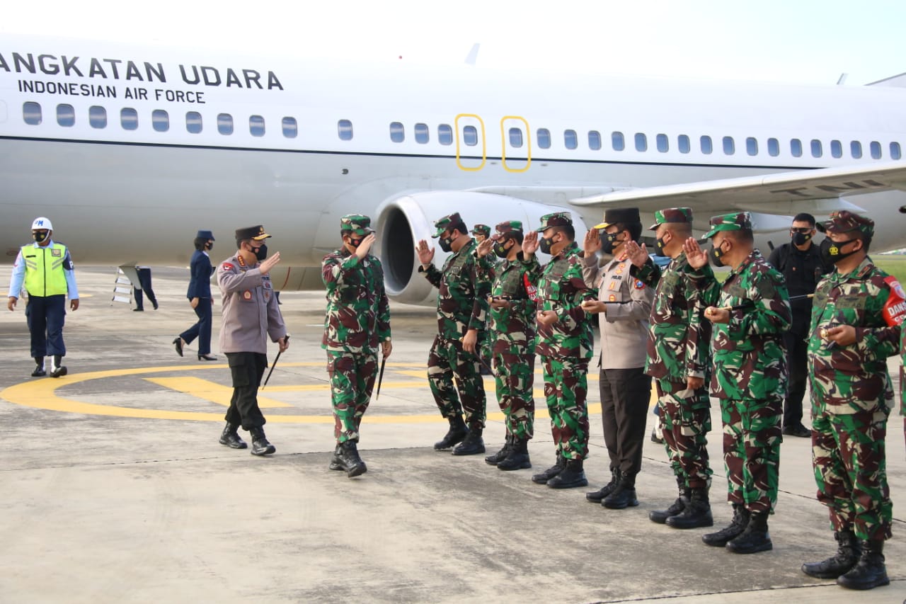 Kunjungi Jawa Timur, Panglima TNI dan Kapolri Beri Arahan Penanganan Covid-19