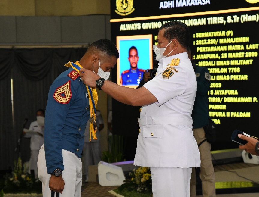 Anak Juru Parkir ‘Putra Papua’ Dapat Anugerah Adhi Makayasa