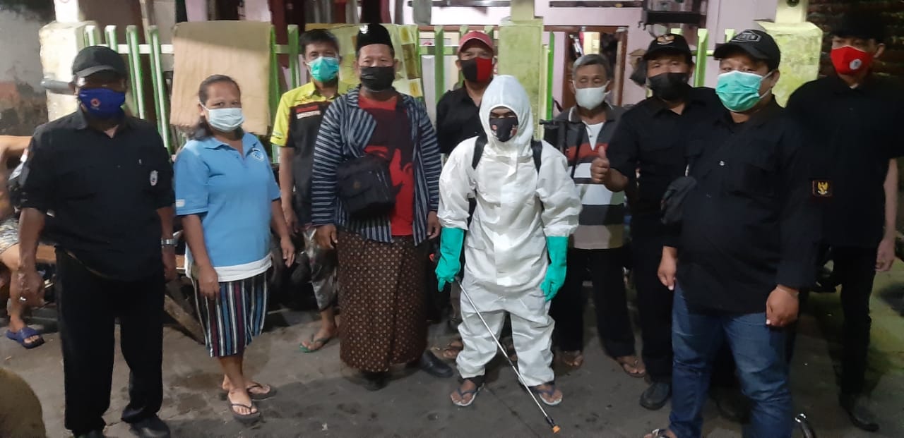 KBRS Perjuangan Lakukan Penyemprotan Disinfektan dan Himbau Warga Sidodadi