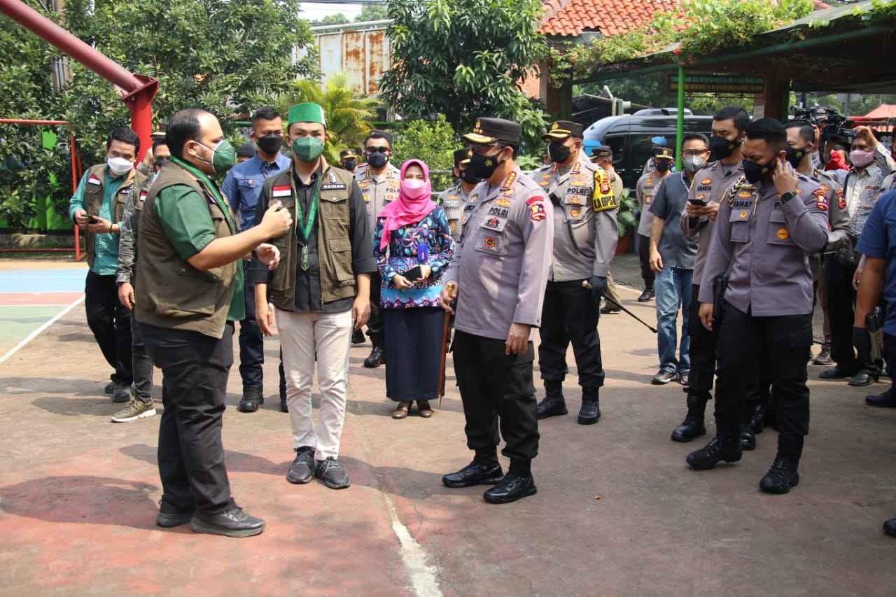 Vaksinasi Massal di Universitas Indraprasta Ditinjau Kapolri