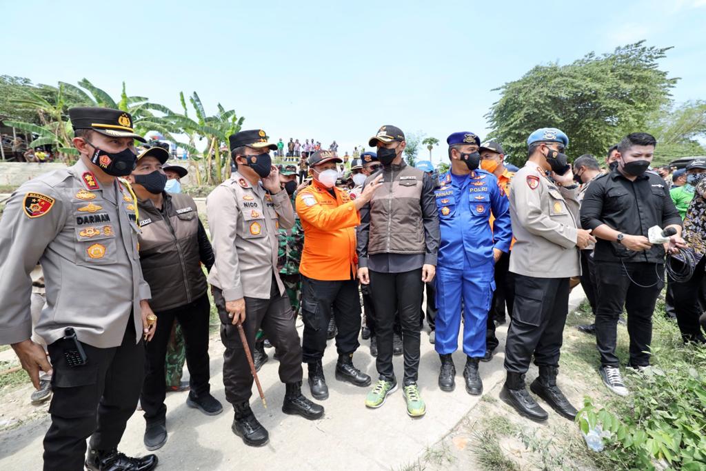 Cek Lokasi Kapal Tenggelam, Kapolda Jatim Turunkan Tim Pencarian di Rengel Tuban