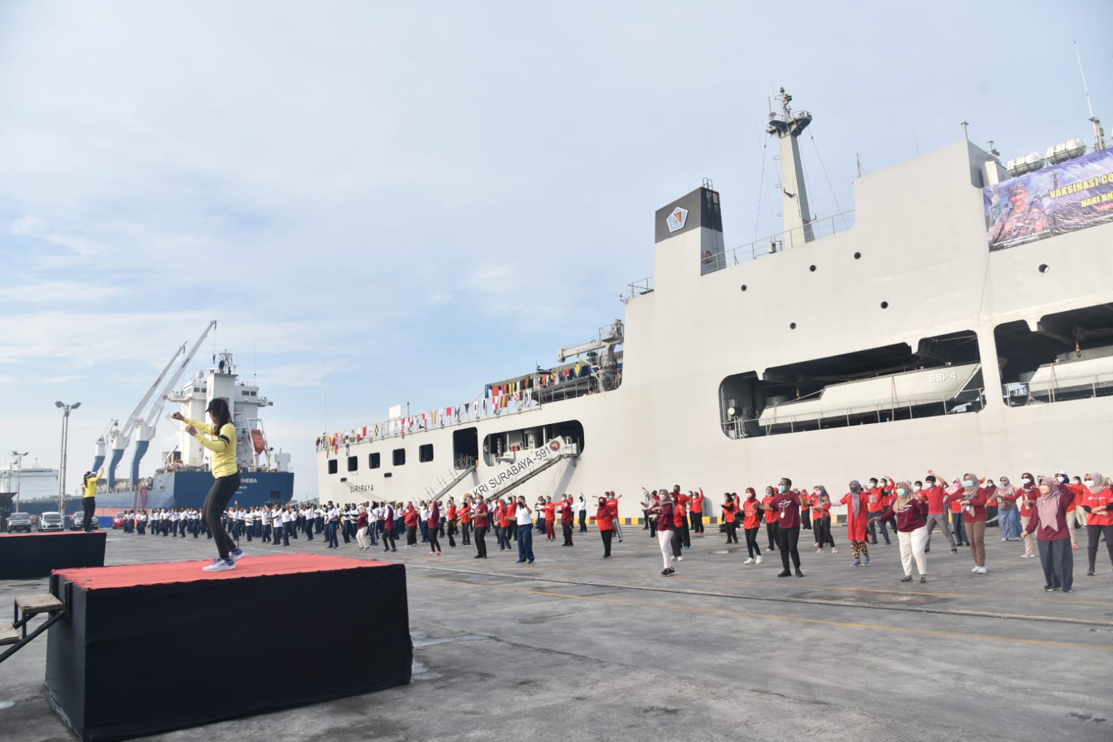 Tambah Imunitas, Satgas Vaksinasi Covid-19 Koarmada II Olahraga Bersama Dinkes Semarang