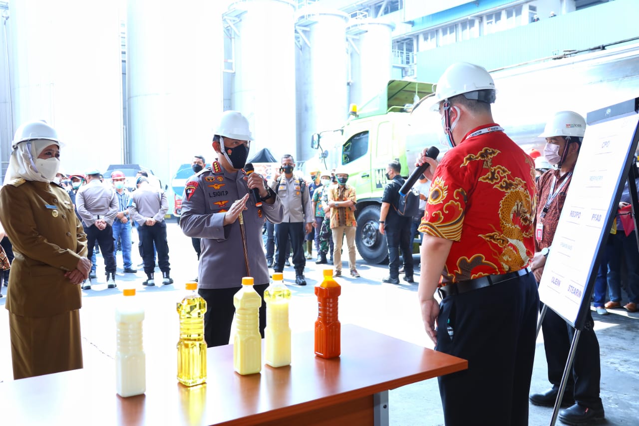 Jelang Ramadhan, Kapolri Instruksikan Kapolda Cek Setiap Hari Ketersediaan Minyak Goreng di Pasar