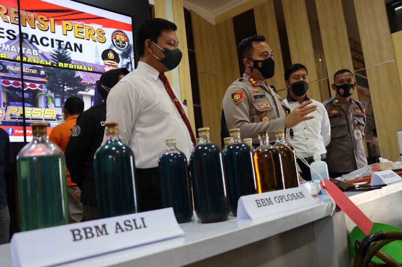 Polres Pacitan Berhasil Mengungkap BBM Oplosan