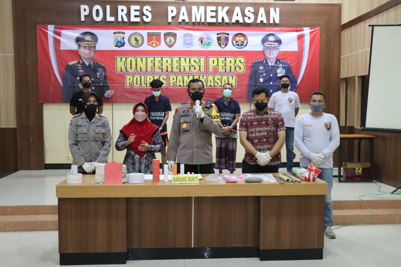 Tim Opsnal Sakera Sakti Polres Pamekasan Berhasil Mengamankan 3.768 Petasan