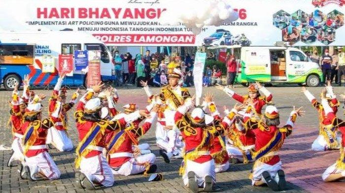 Sosialisasikan Budaya Tertib Berlalulintas, Polres Lamongan Gandeng Forkopimda