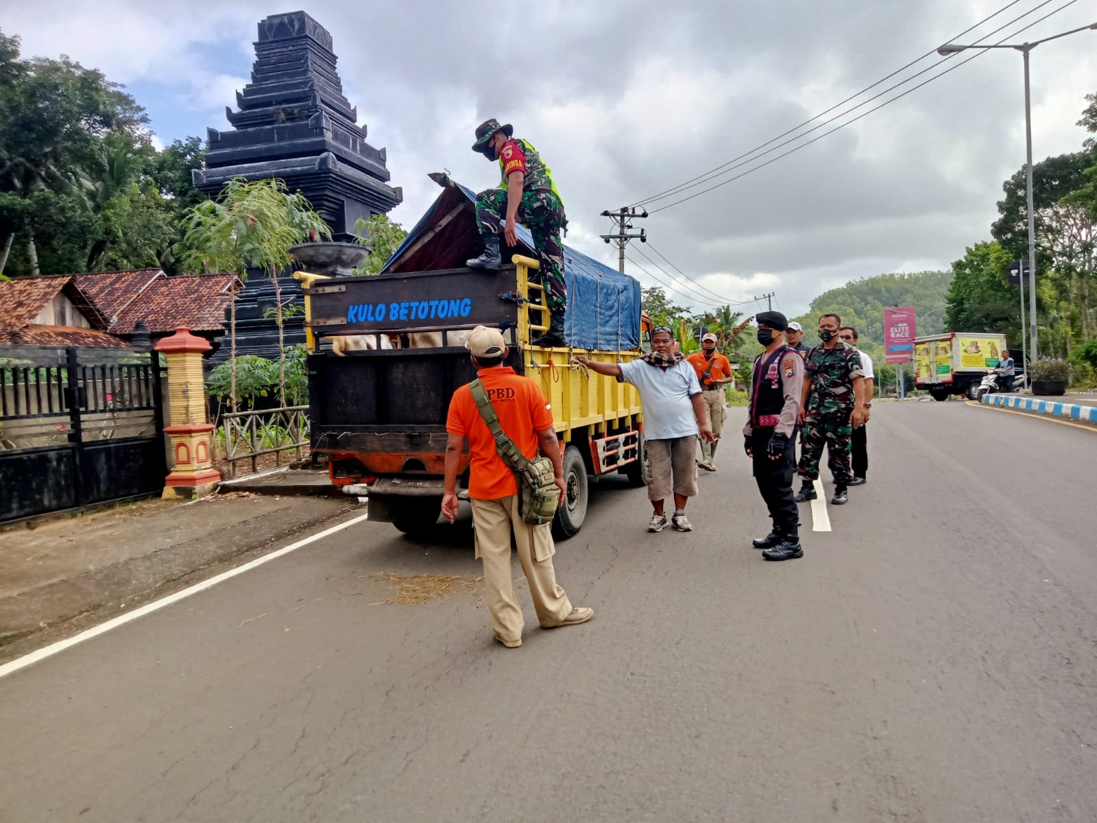 Perketat Pengawasan PMK, Polres Pacitan Dirikan Posko di Perbatasan Provinsi