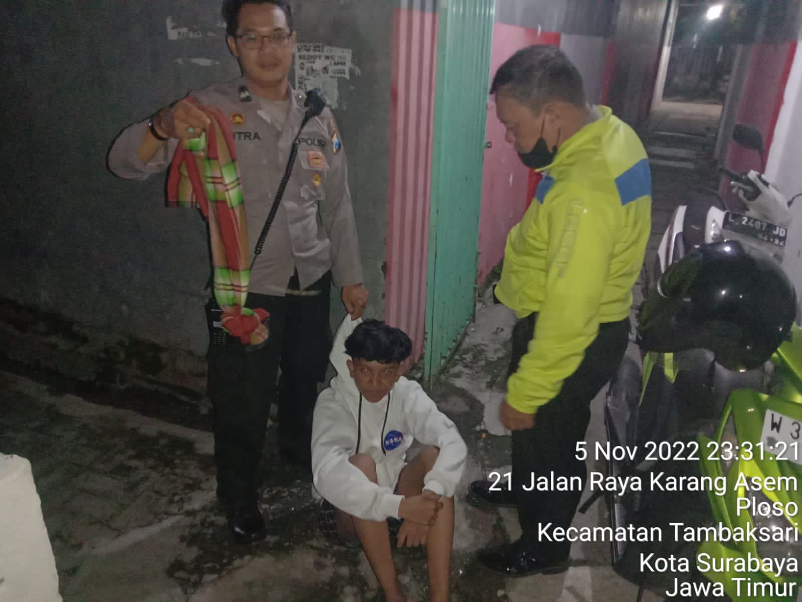 Antisipasi Begal Balap Liar dan Geng Motor, Kapolsek Tambaksari Pimpin Langsung Patroli Wilayah