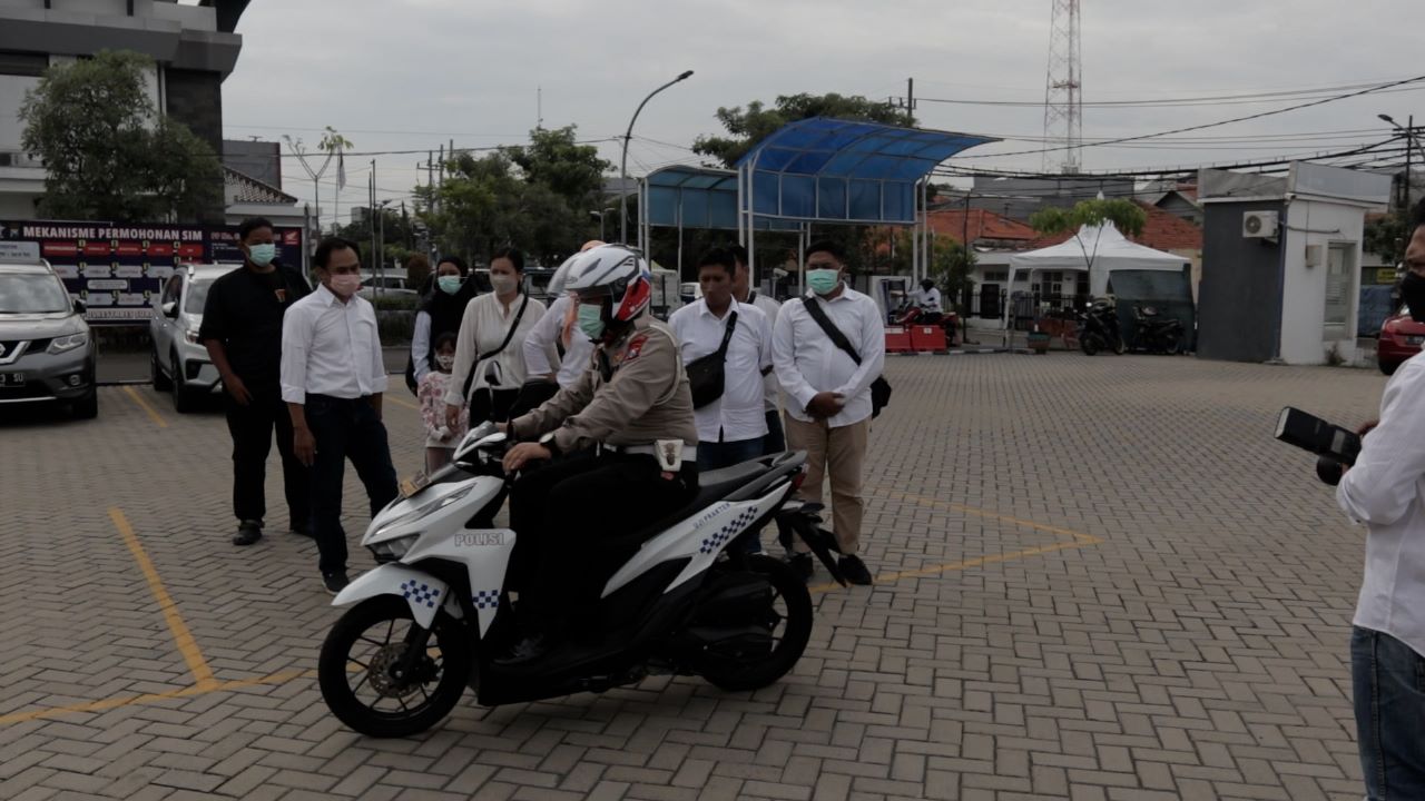 Program SIM Cak Tejo Goes To Corporation di Colombo Surabaya