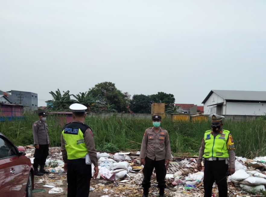 Rutin Gelar Patroli, Polsek Tambaksari Antisipasi Perjudian Burung Merpati