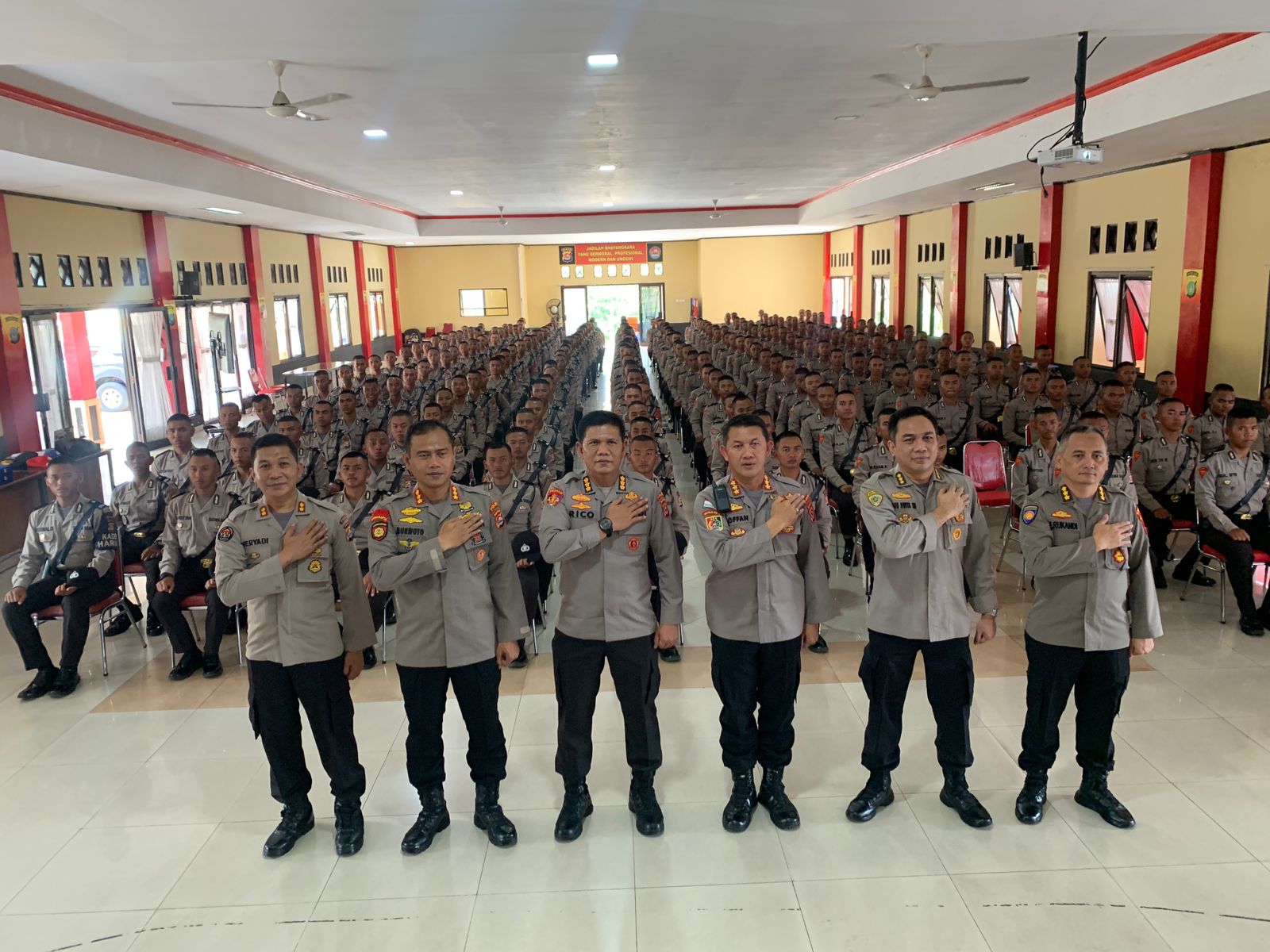 Jelang Penutupan Pendidikan, Siswa SPN Mandalawangi Diberikan Pembekalan Oleh Pejabat Utama Polda Banten