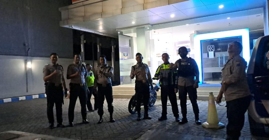 Antisipasi Kejahatan 3C, Polsek Tambaksari Rutin Gelar Patroli Malam