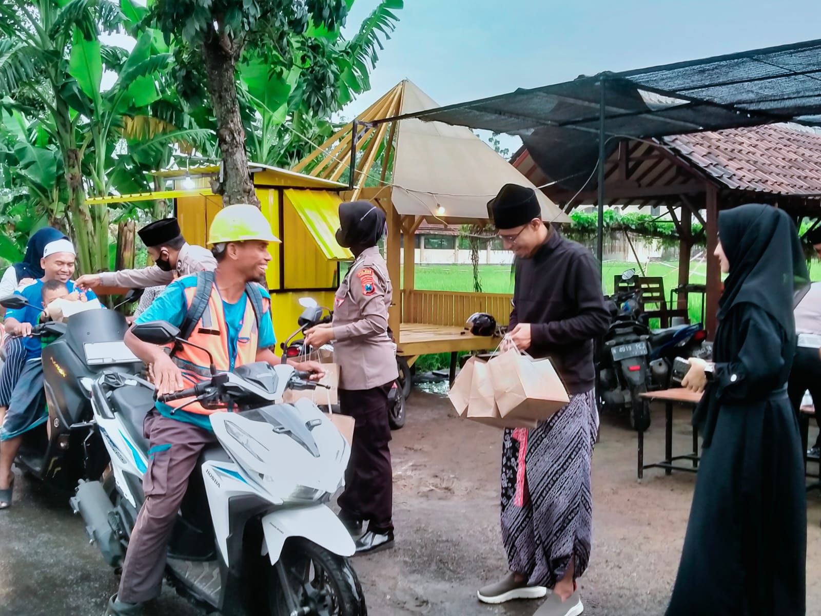 Gus Romy Bersama Polres Pasuruan Gelar Kegiatan Sosial Keagamaan dalam “Ngaji Cafe To Cafe” Spesial Ramadhan.