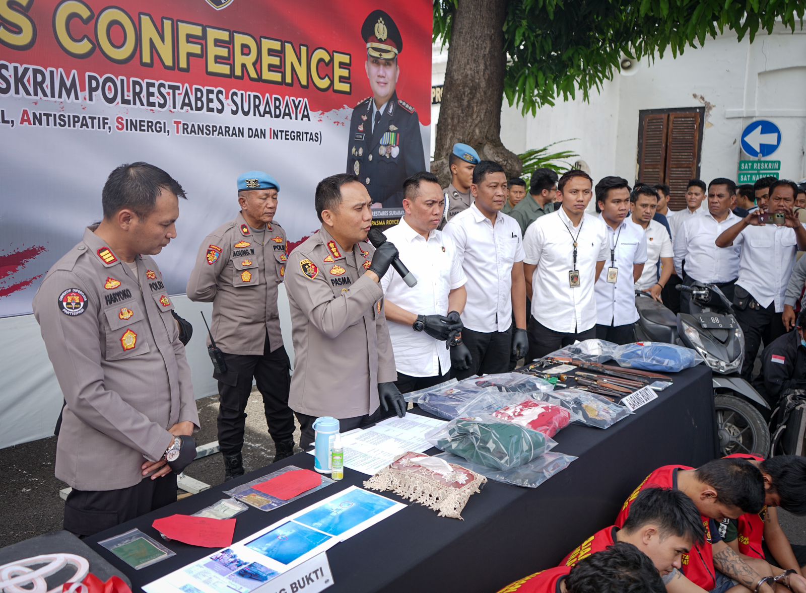 Tangkap 5 Pelaku Curanmor, Hasil Ungkap Polisi Surabaya Komitmen Berantas Kejahatan