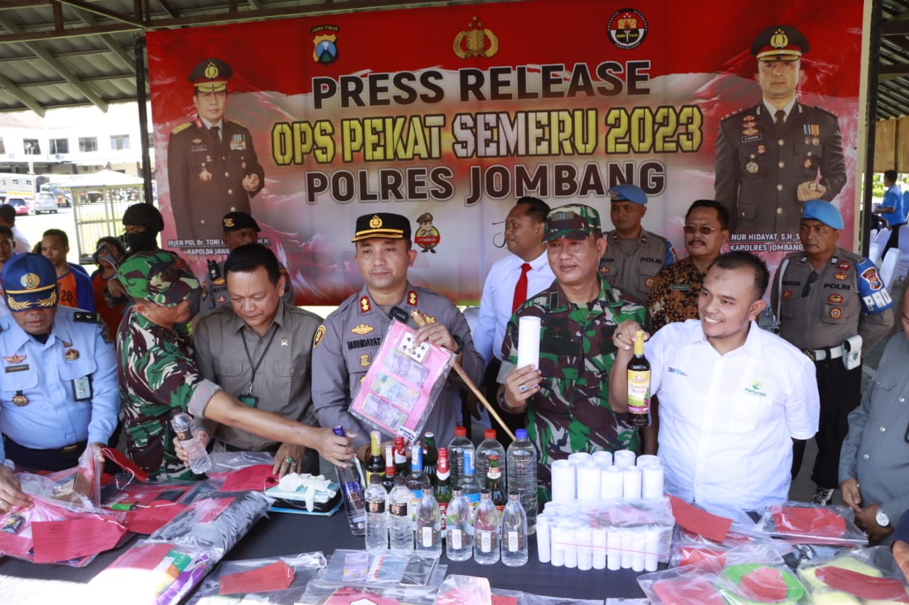 Polisi Jombang Berhasil Mengungkap 64 Kasus Selama 12 Hari