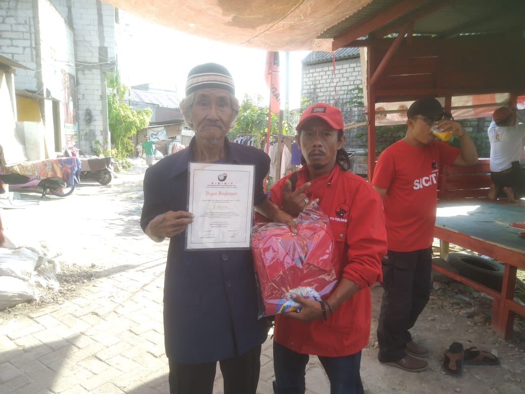 Ratiman Pengayuh Becak Surabaya Jakarta, Banteng Lawas Promeg 1999