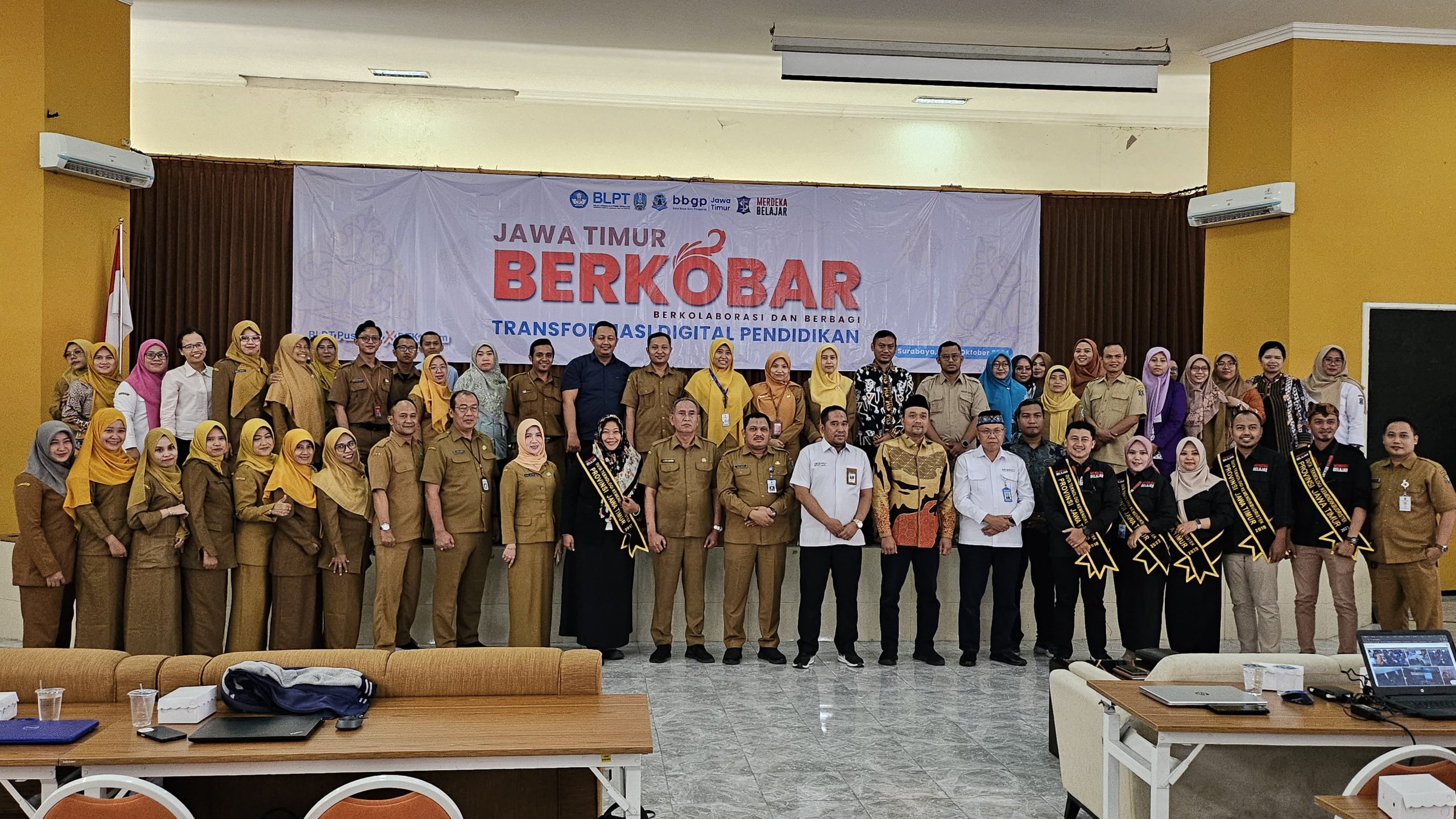 Kolaborasi Bersama UPT, Kemendikbudristek Gelar Acara Berkobar di Surabaya