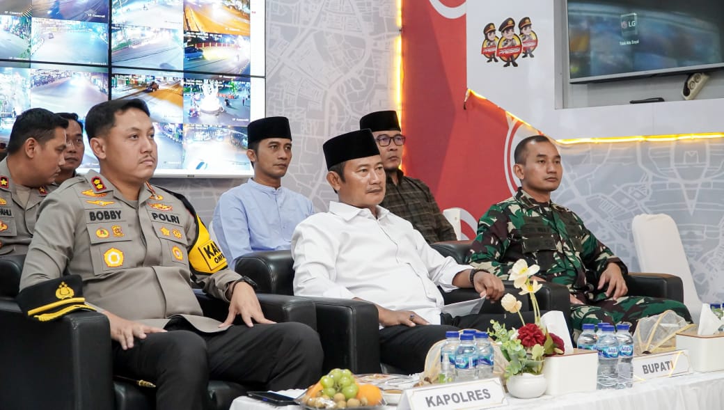 Bupati Lamongan Pantau Kondusifitas Lamongan di Malam Tahun Baru 2025