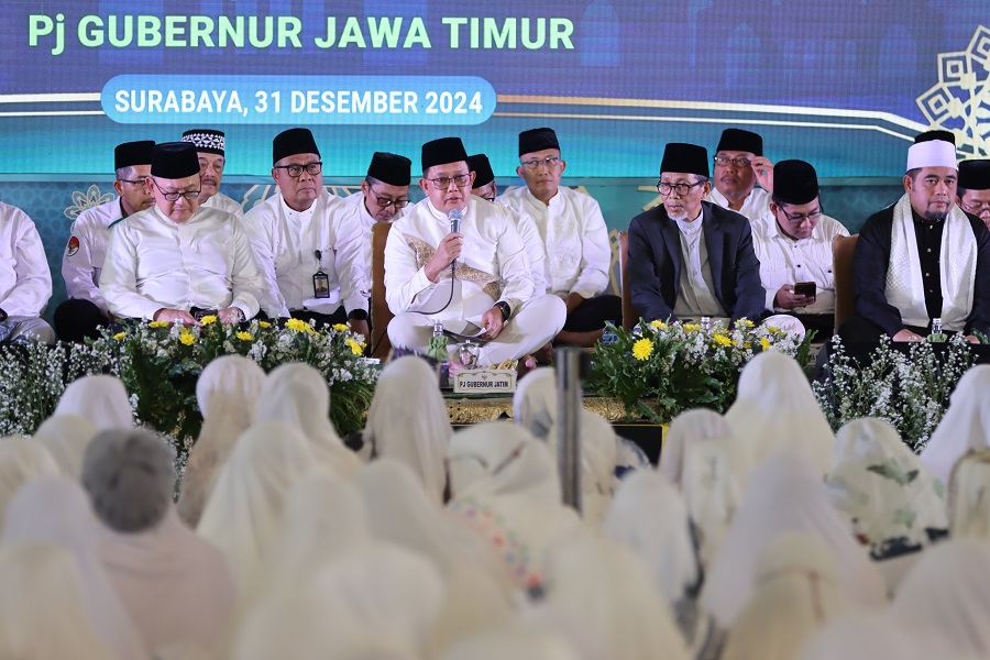 Dzikir dan Sholawat Tutup Tahun di Masjid Al Akbar Surabaya, Momentum Spiritual Awal Tahun Baru