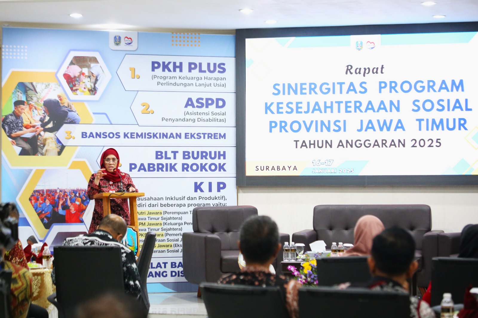 Gelar Rapat Bersama Dinsos Kabupaten/Kota, Kadinsos Jatim Singgung Penanganan Masyarakat Miskin Baru Pasca Bencana