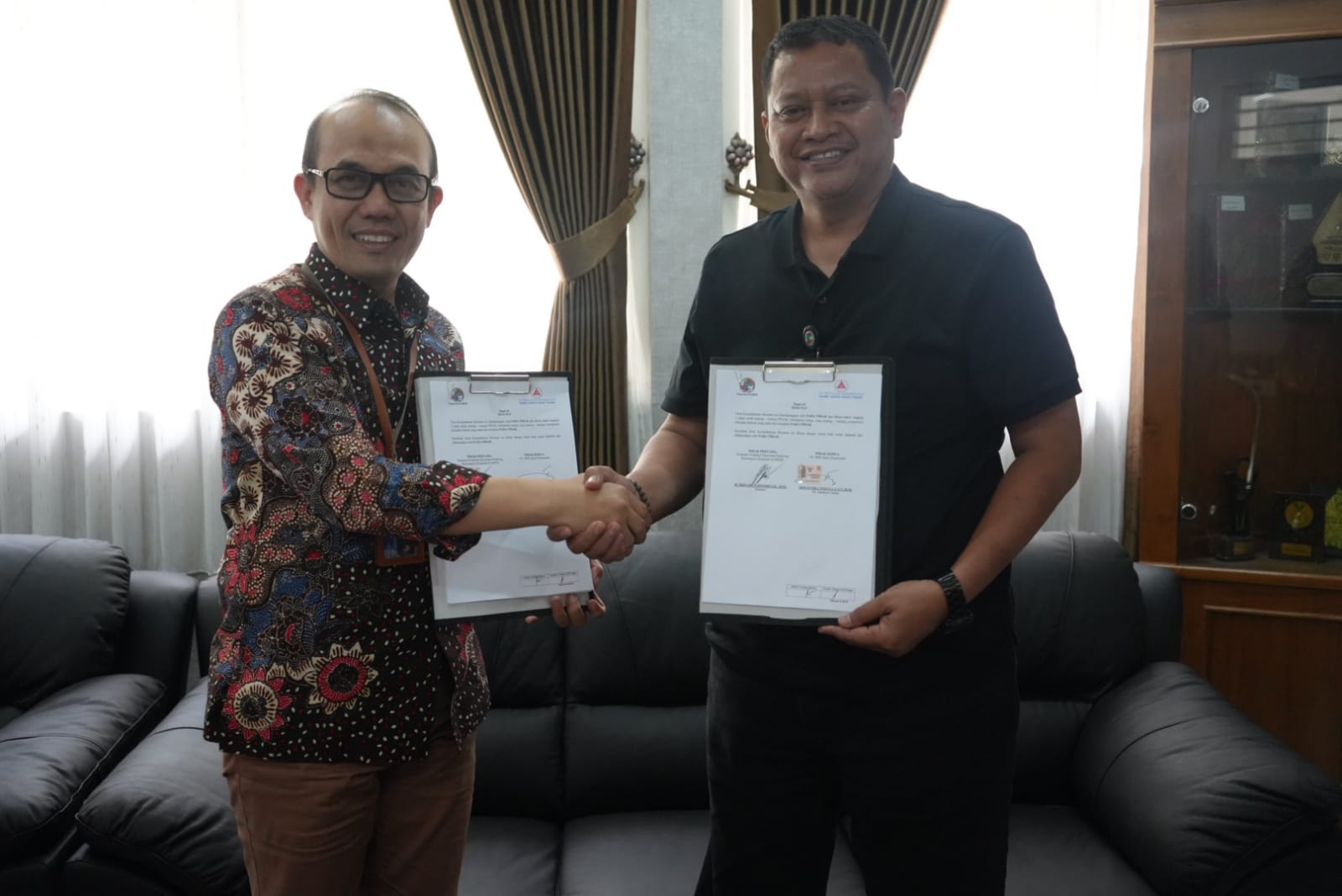 Bank UMKM Jatim Bantu Koperasi Kareb Kembangkan Bisnis dan Kesejahteraan Karyawan