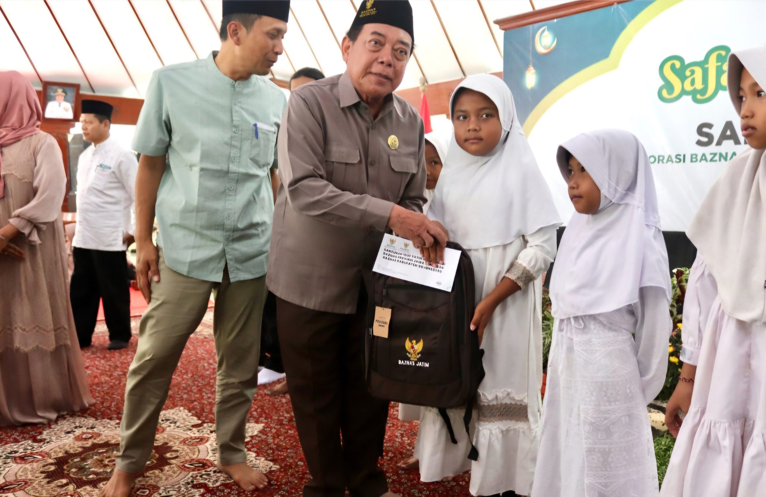 Semarak Ramadan Berlanjut, Baznas Jatim Santuni 1000 Anak Yatim di Bojonegoro