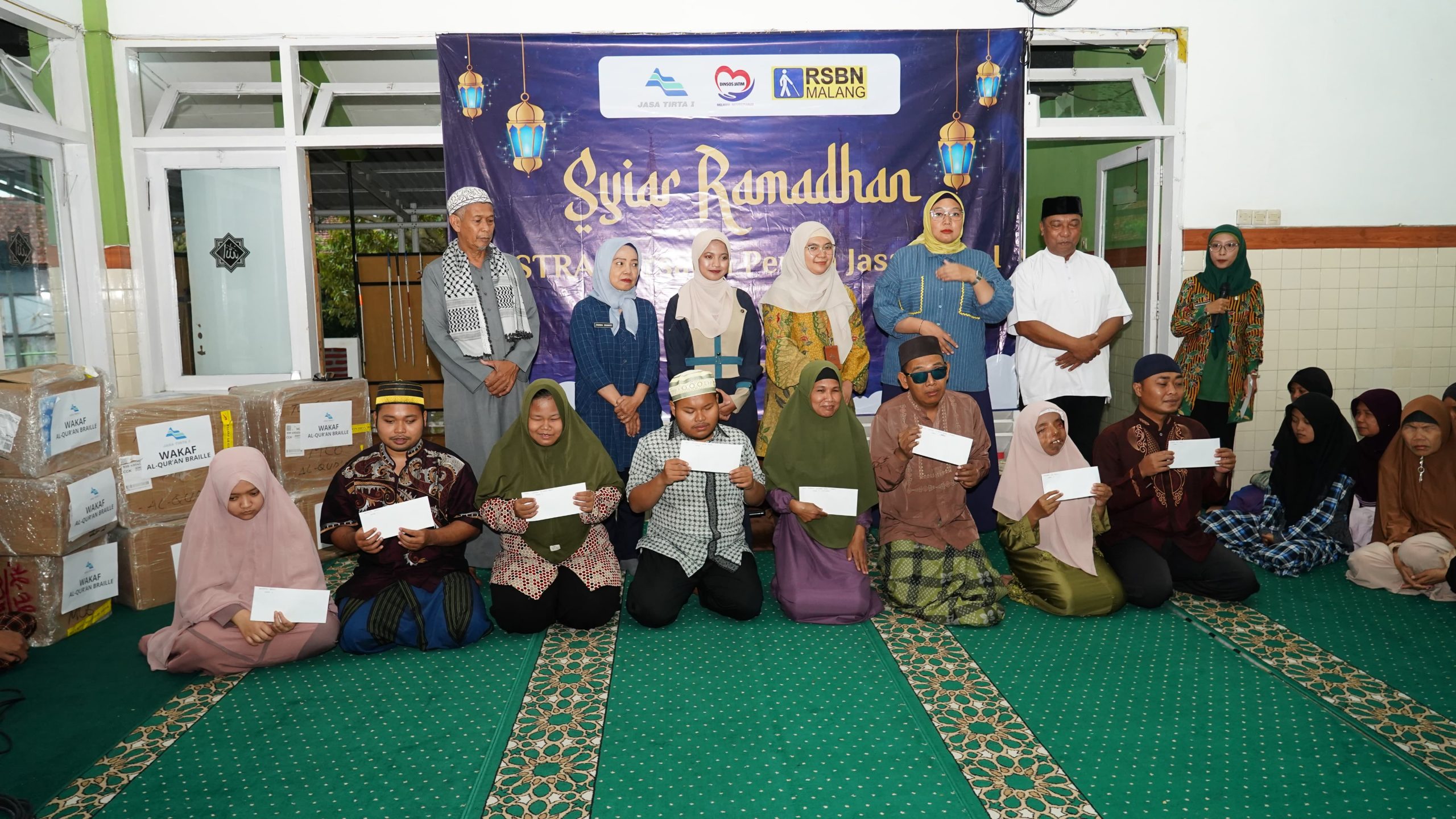 Kisah Inspiratif Para Distra Mencintai Al-Qur’an