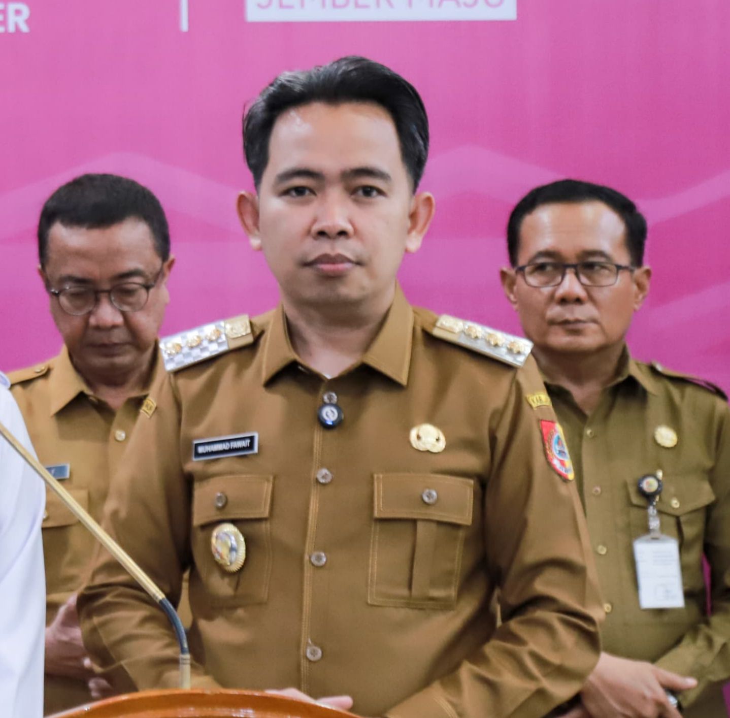 Keluhkan Pelayanan Publik. Bupati Jember Buka Hotline Wadul Gus’e Selama 24 jam