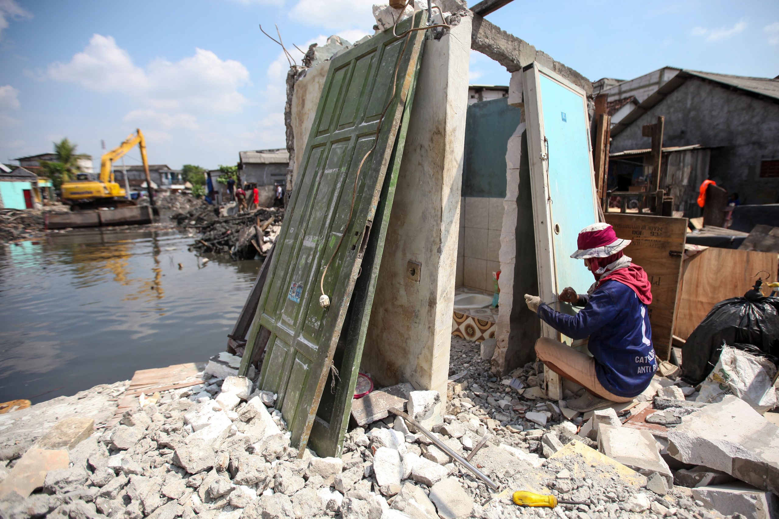 Cegah Banjir, Pemkot Surabaya Targetkan 125 Bangli di Sungai Kalianak Tuntas Dibongkar Mei