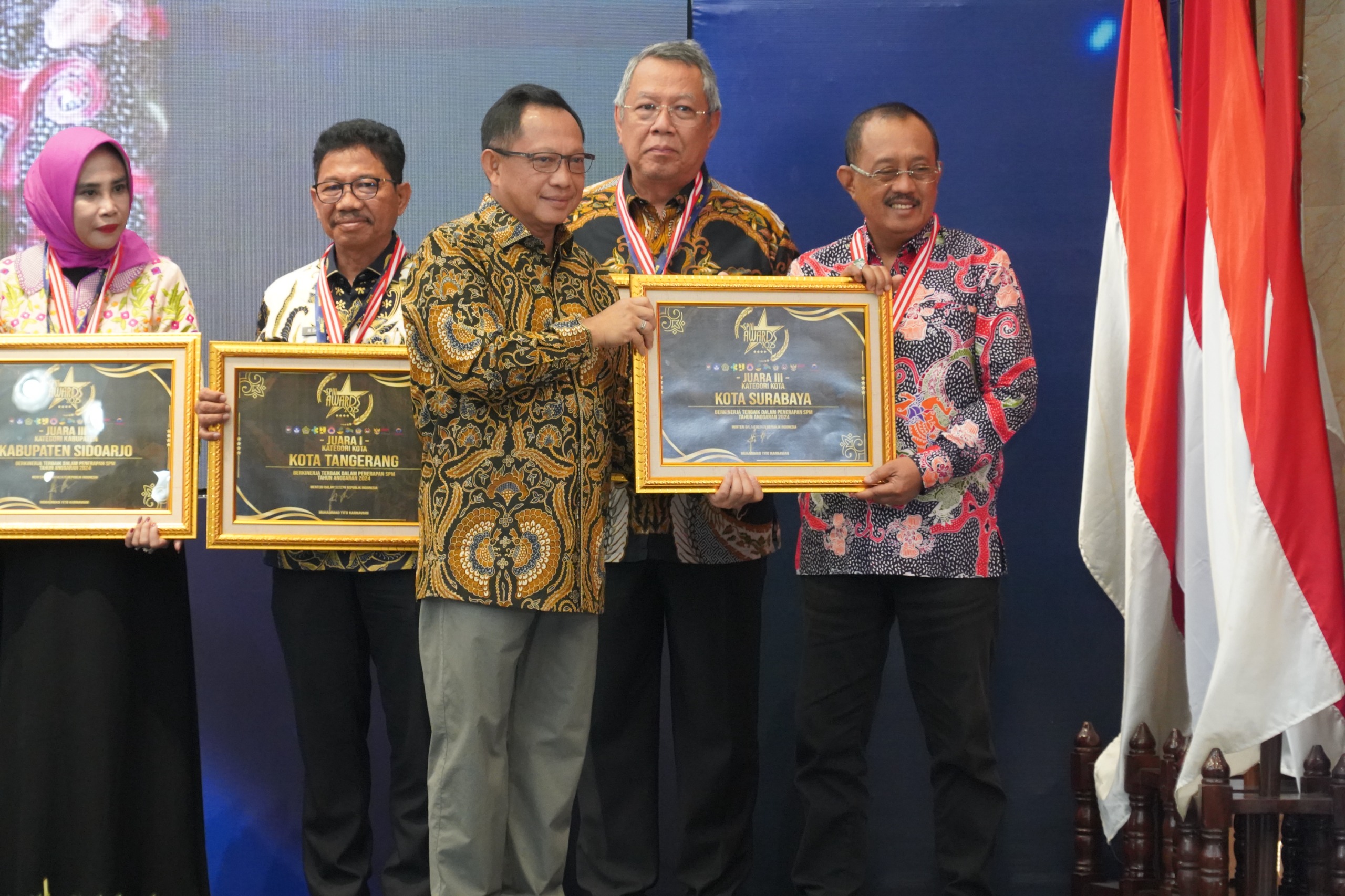 Pemkot Surabaya Raih Tiga Besar Nasional SPM 2024 dengan Nilai 99,83 Persen