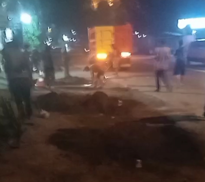 Setelah Diusir dari Kota Surabaya, PT. Putri Ratu Mandiri Kembali Melakukan Penarikan Kabel Milik Telkom Indonesia di Sidoarjo