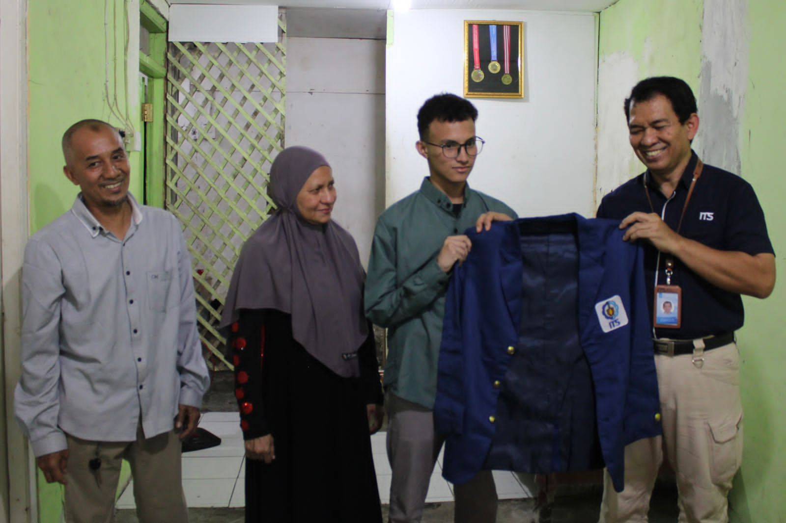 Apresiasi Penuh, ITS Gaet Jago Hacking Semarang Peraih Golden Ticket