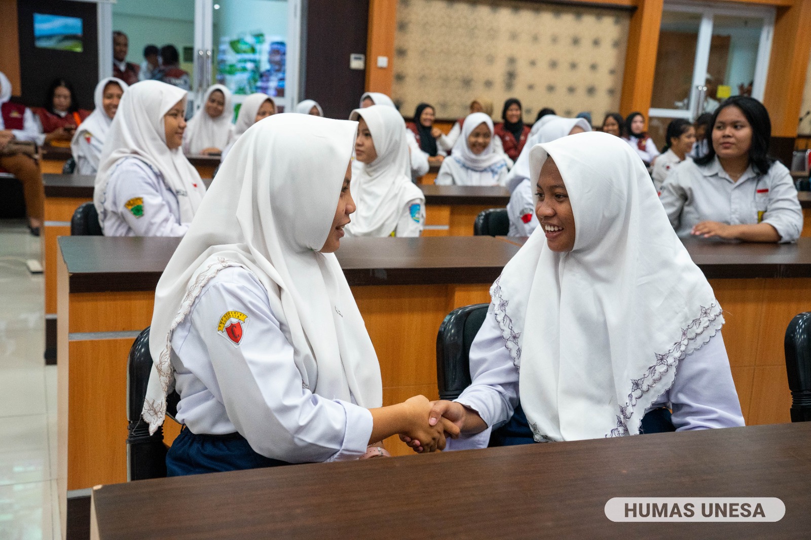 Sekolah Rakyat Unesa Diresmikan, Rektor Tawarkan Beasiswa Kuliah kepada Siswa yang Jalani MPLS Perdana