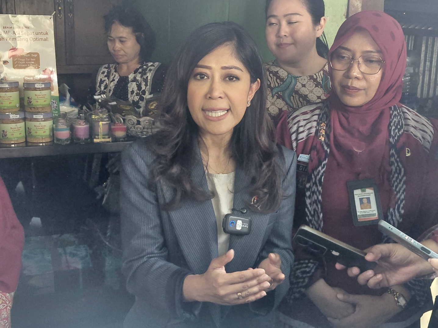 Tinjau Koperasi Karangbesuki Malang Menkomdigi Komitmen Kuatkan Koperasi Desa/Kelurahan Merah Putih dengan Digitalisasi