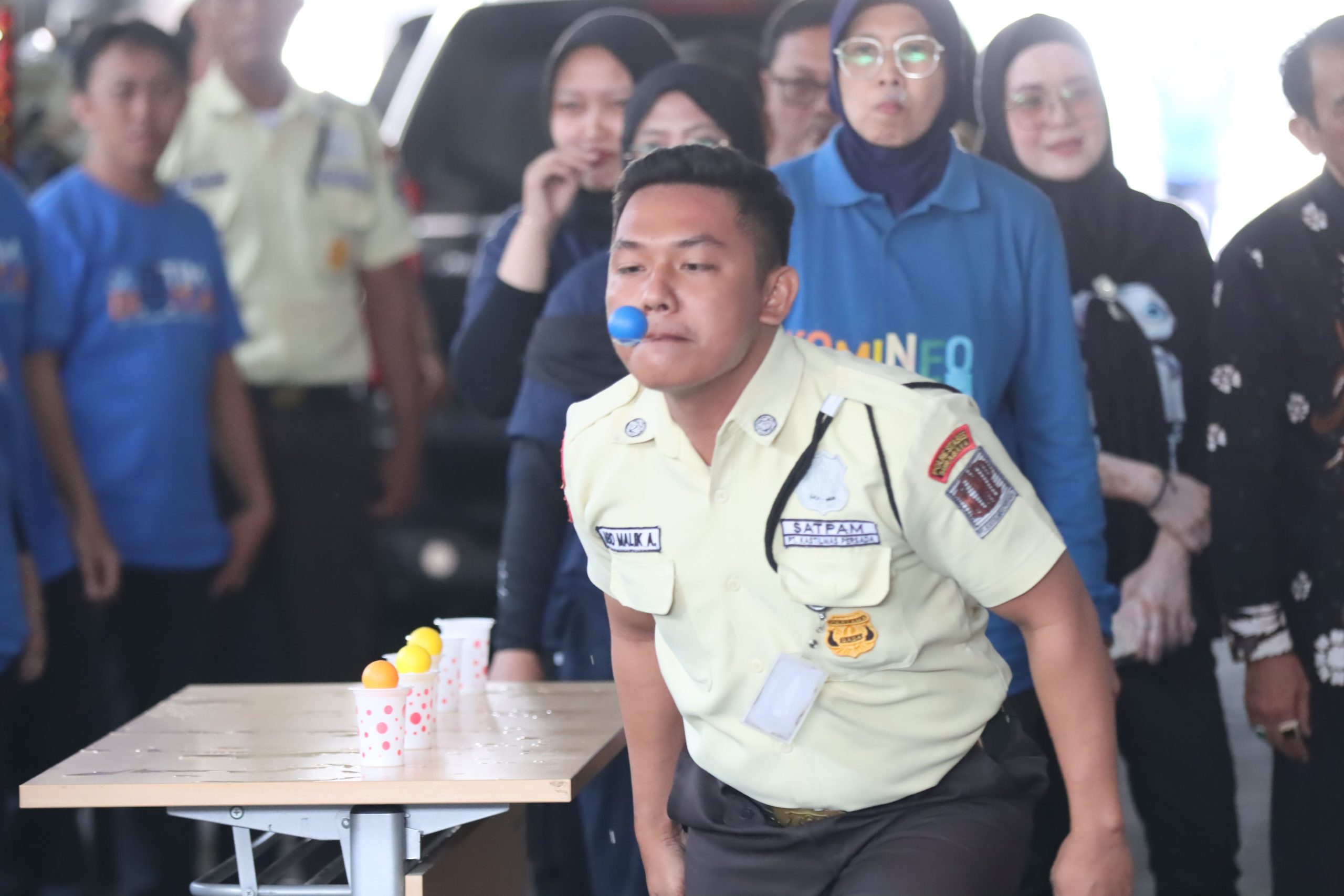 Meriahkan HUT RI ke-80, Kelompok 1 Juara Lomba Bola Pimpong Diskominfo Jatim