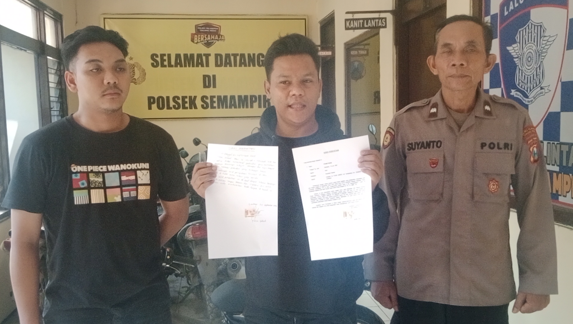 Polsek Semampir Serahkan Sepeda Motor ke Pemiliknya Secara Gratis