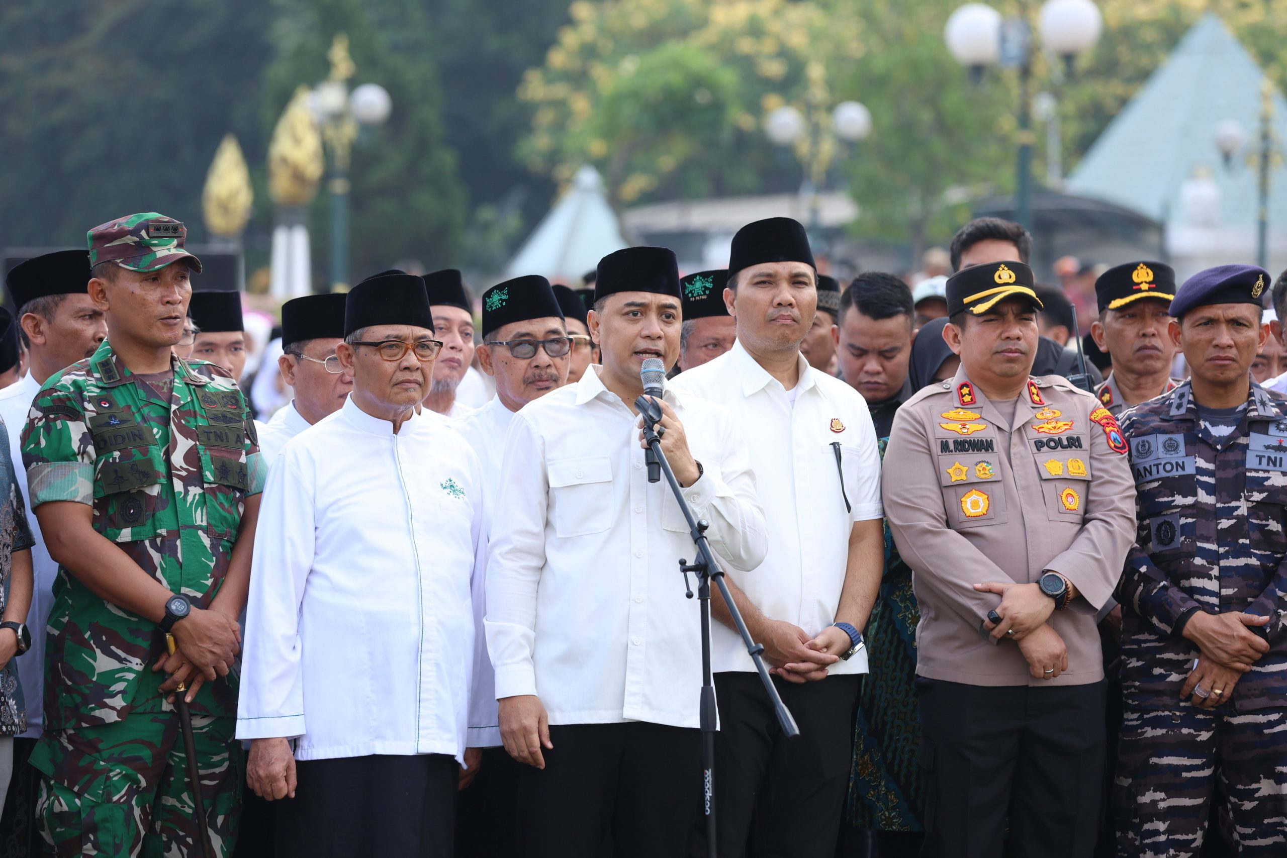 Wali Kota Eri Cahyadi: Terima Kasih Semua Jaga Surabaya, Ayo Kembali Gerakkan Ekonomi
