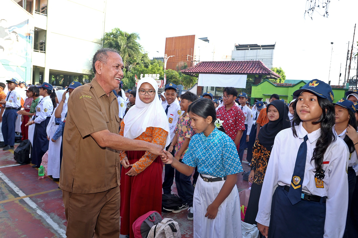 Pemkot Surabaya Terapkan Belajar Daring, Siswa Diberi Tugas Praktik di Rumah
