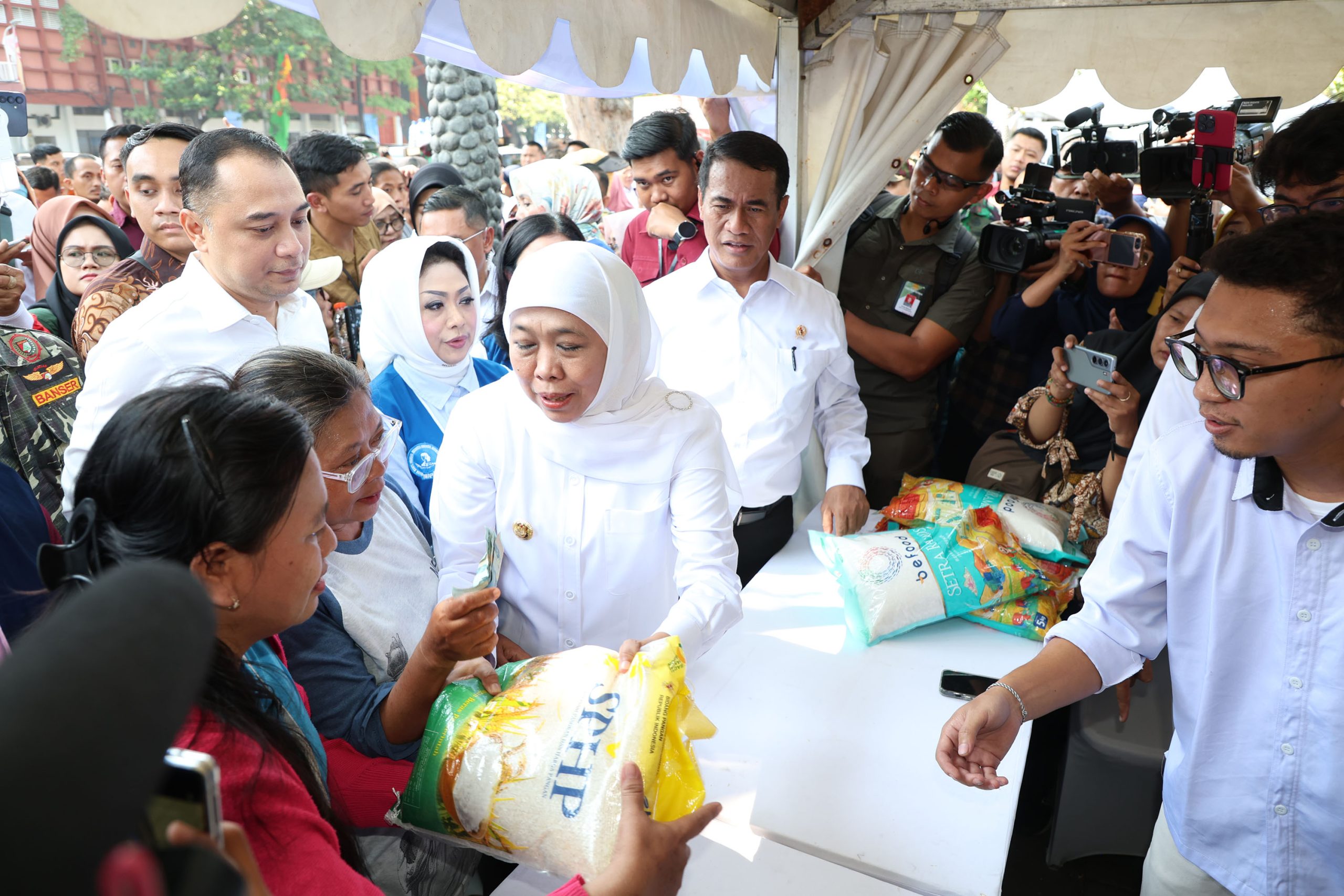Surabaya Deflasi 0,07%, Mentan Puji Kinerja Wali Kota Eri Cahyadi Jaga Stabilitas Harga