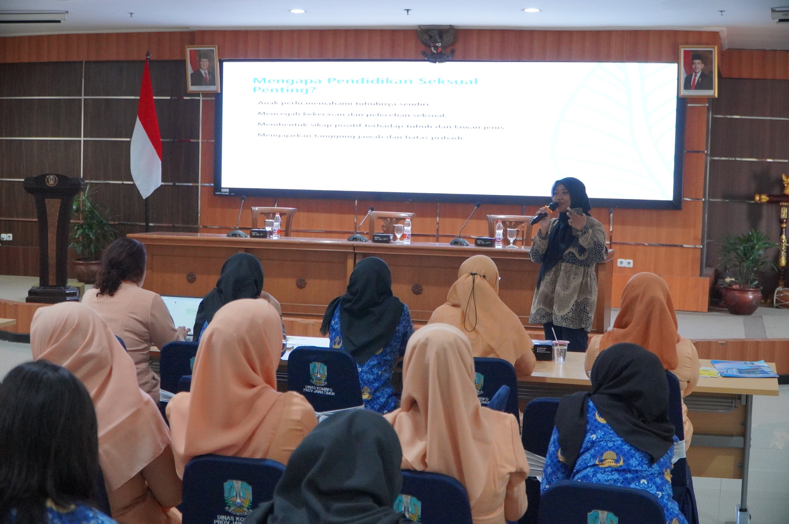 Tingkatkan Kesadaran Orang tua, DWP Kominfo Jatim Gelar Seminar “Pengenalan Seks Dini pada Anak”