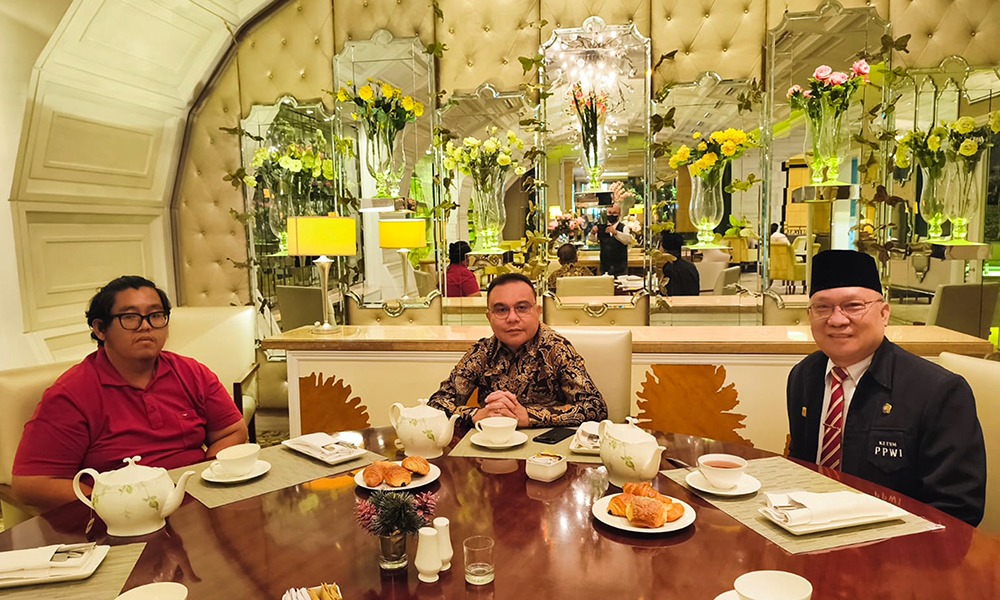 Ketum PPWI Gelar Pertemuan Silaturahmi dengan Wakil Ketua DPR RI, Prof. Sufmi Dasco Ahmad