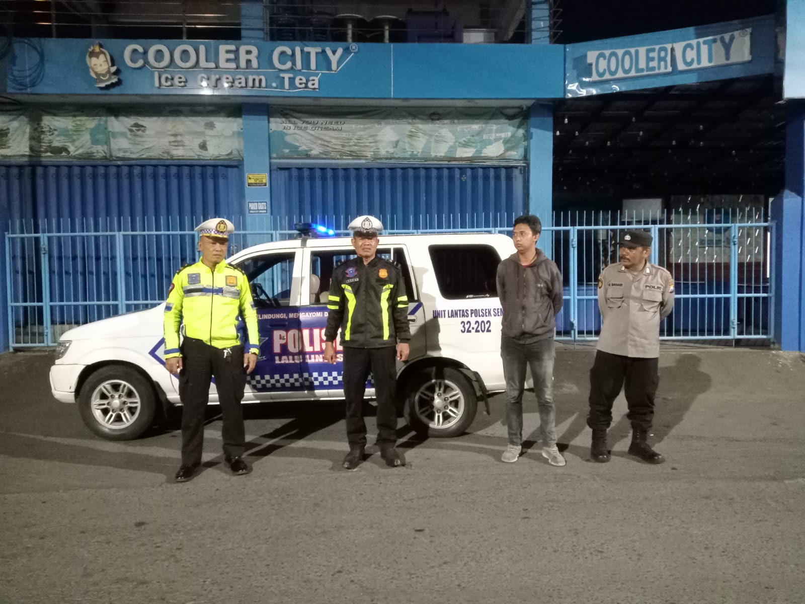 Mobil Patroli dan Tim Reskrim Bermotor Diterjunkan, Kamtibmas Semampir Kondusif