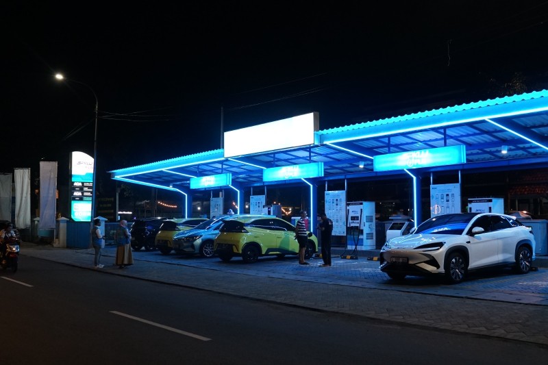 Sepanjang Liburan Nataru, PLN Catat Transaksi SPKLU Lebih dari 13 Ribu Kali