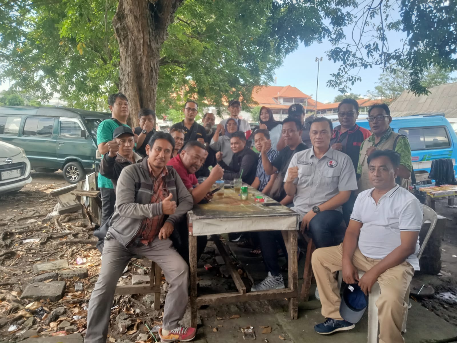 Kasat Narkoba Polres Pelabuhan Tanjung Perak Gelar Cangkruan dengan Jurnalis, Pererat Sinergi dalam Pemberantasan Narkoba