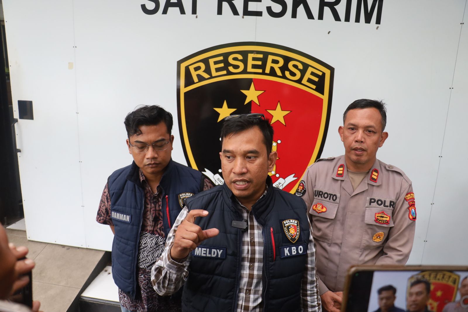 Polres Pelabuhan Tanjung Perak Bongkar Penipuan PO Sembako Murah, Pelaku Diamankan