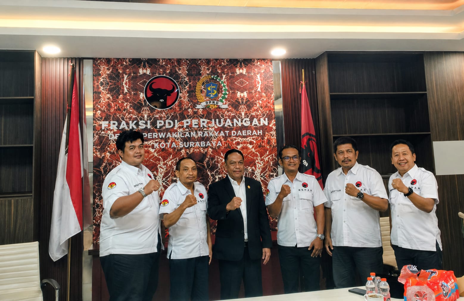 BBHAR PDI Perjuangan DPC Kota Surabaya Hadiri Pelantikan Anas Karno Gantikan Almarhum Adi Sutarwiyono